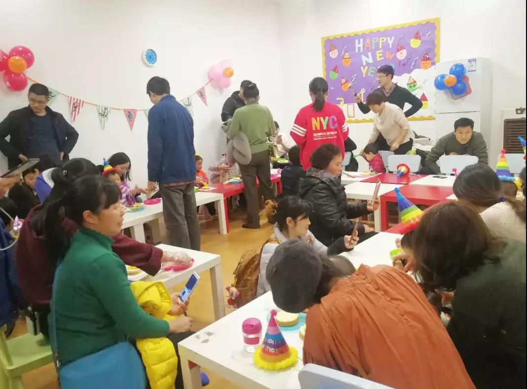 NYC紐約國際成都銀泰城中心2月份會員寶寶生日會又開始招募啦！