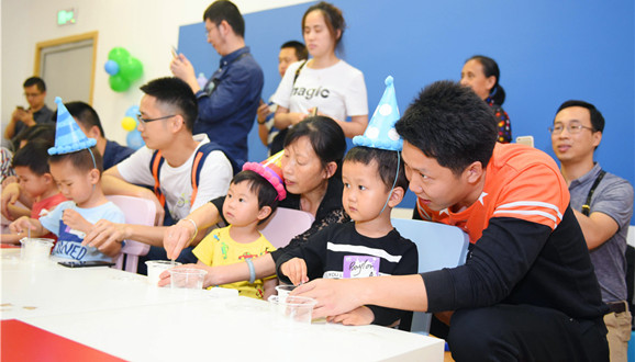 NYC成都銀泰城早教中心活動回顧五月冰淇淋生日派對！