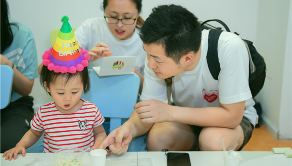 NYC成都銀泰城早教中心活動回顧五月冰淇淋生日派對！
