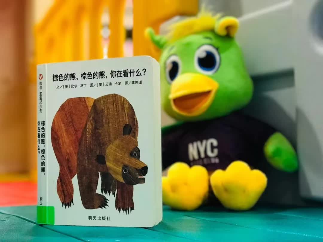 九月活動興，月冷露華凝